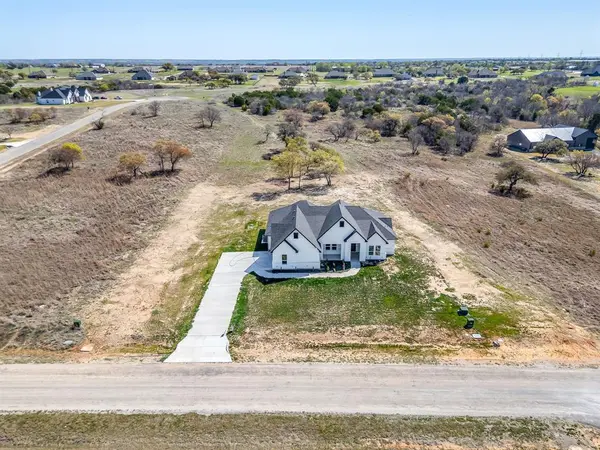 240 Latigo Way, Weatherford, TX 76088