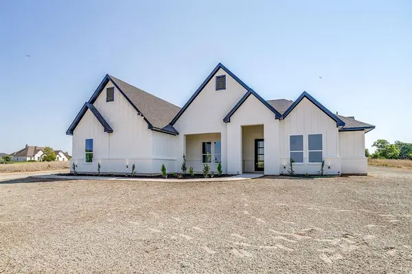 240 Latigo Way, Weatherford, TX 76088