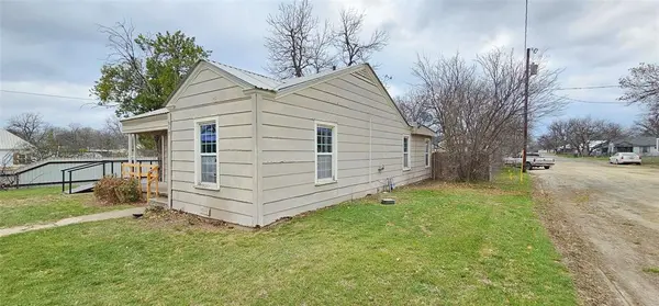 317 E 10th Street, Coleman, TX 76834