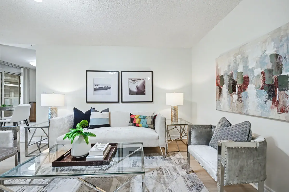 18 Spring Garden AVE #802, Toronto C14, ON M2N 7M2