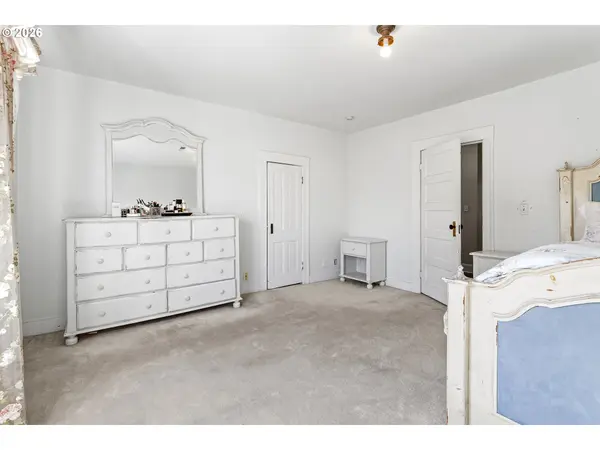 3027 SE BELMONT ST, Portland, OR 97214