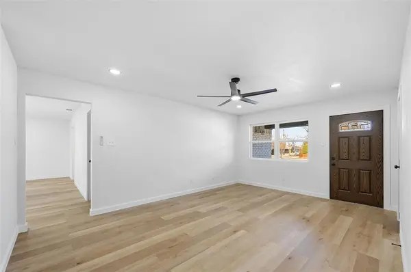 11004 Delford Circle, Dallas, TX 75228