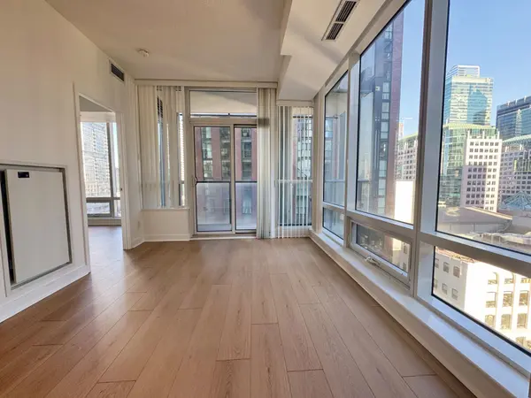 295 Adelaide ST W #1106, Toronto C01, ON M5V 0L4