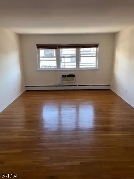 1624 Valley St, Fort Lee Boro, NJ 07024