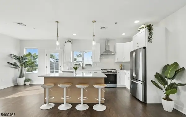 184 Canterbury Ave, North Arlington Boro, NJ 07031