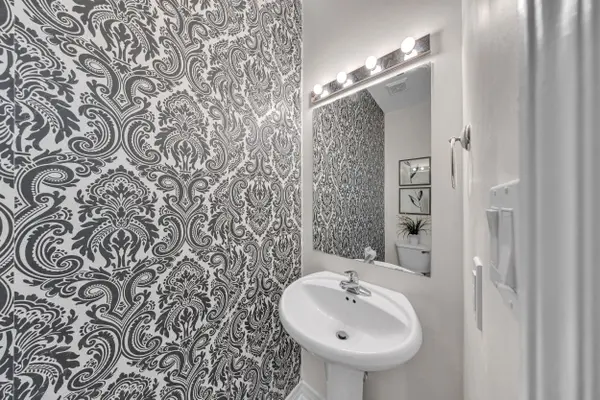 16 Boone LN, Ajax, ON L1S 7S3