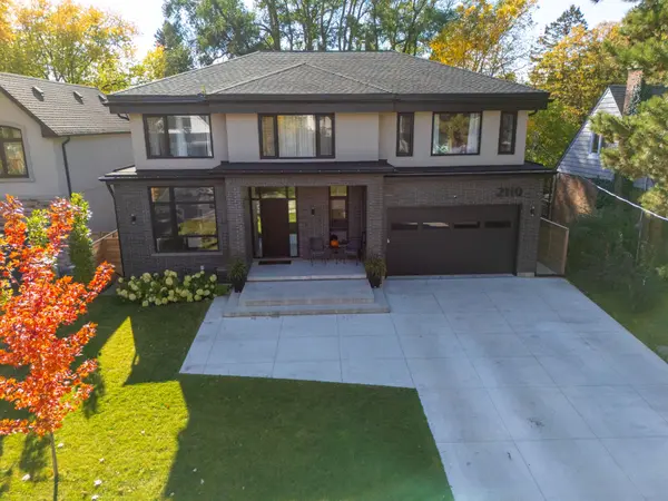 2110 Courtland CRES, Mississauga, ON L4Y 1V2