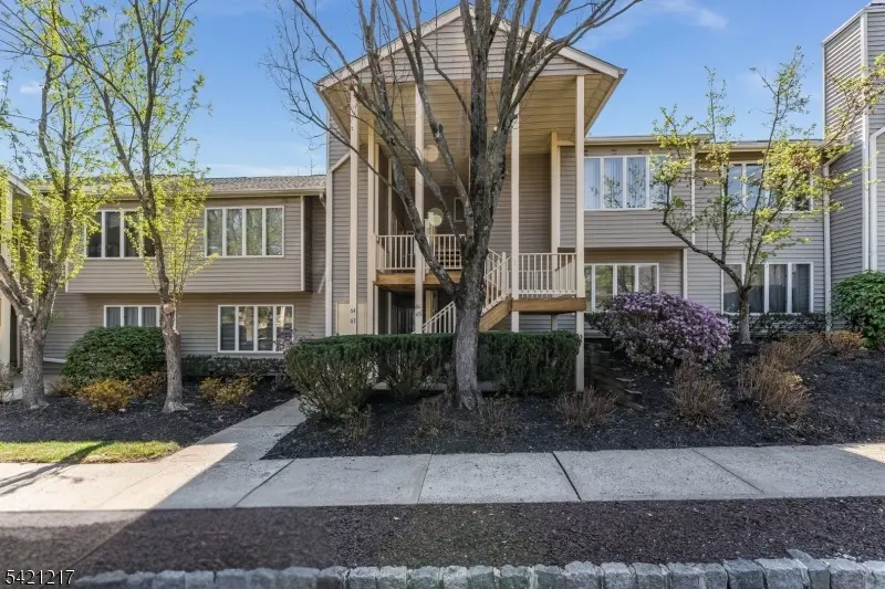 65 Westchester Ter, Clinton Twp., NJ 08801