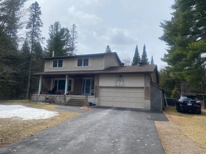 141 Bracken AVE, Drummond/north Elmsley, ON K7A 4S4