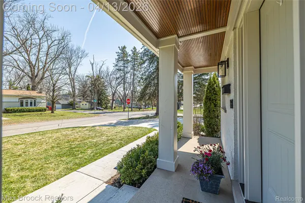 30707 Fairfax ST, Southfield, MI 48076