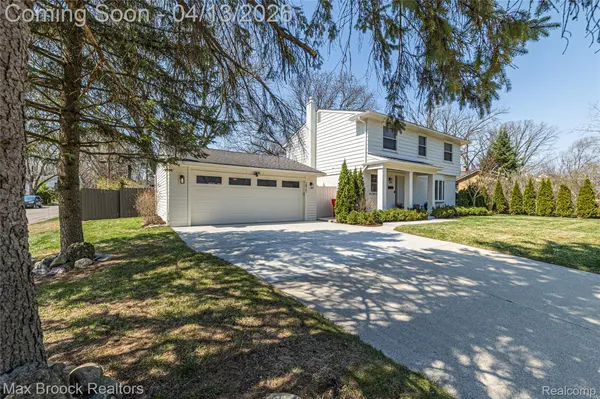 30707 Fairfax ST, Southfield, MI 48076