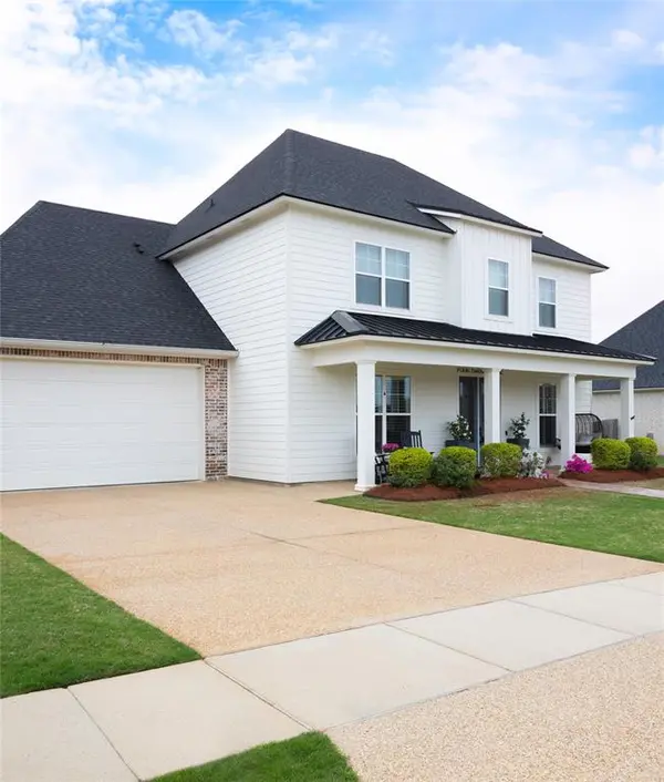 423 N Lost River Drive, Benton, LA 71006