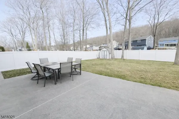 10 Downstream Dr, Mount Olive Twp., NJ 07836