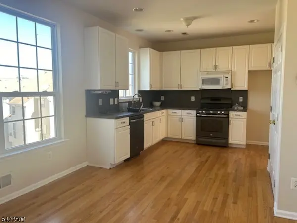 209 Winding Hill Dr, Mount Olive Twp., NJ 07840