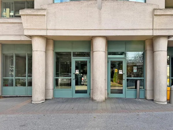 1 Pemberton AVE #306, Toronto C14, ON M2M 4L9