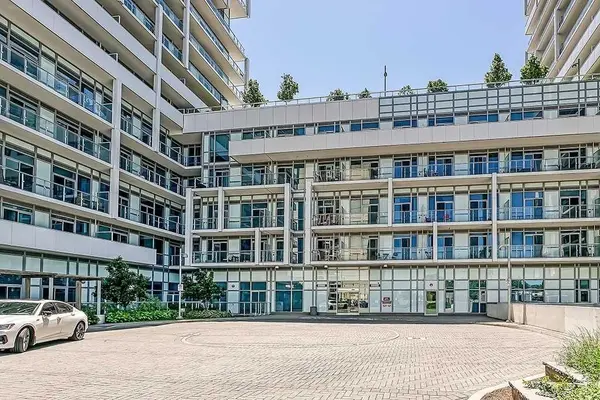 55 Speers RD #205, Oakville, ON L6K 3R6