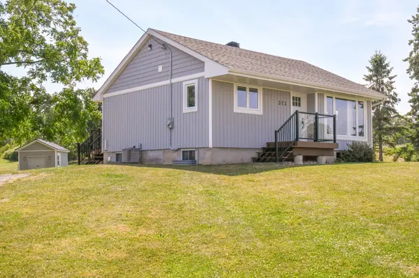 373 Highway 2 RD, Front Of Leeds & Seeleys Bay, ON K7G 2V4