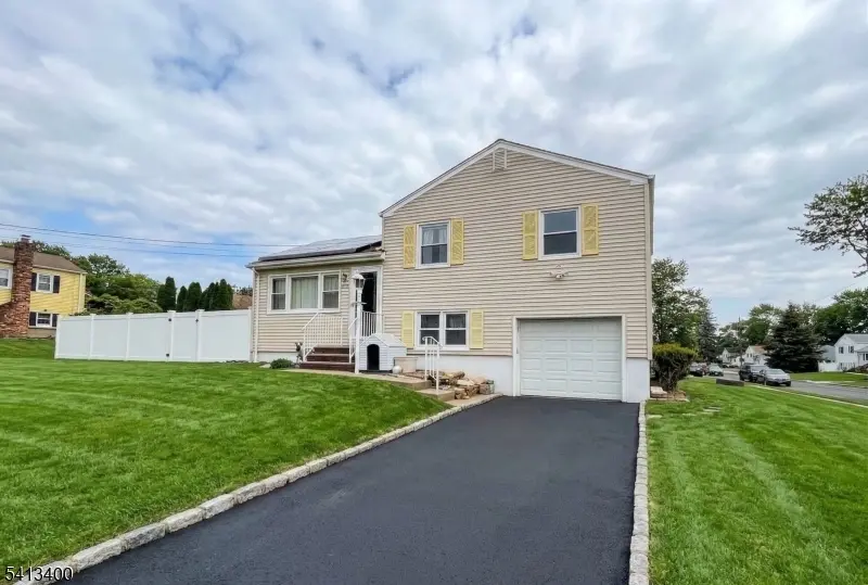 202 Susan Ter, South Plainfield Boro, NJ 07080