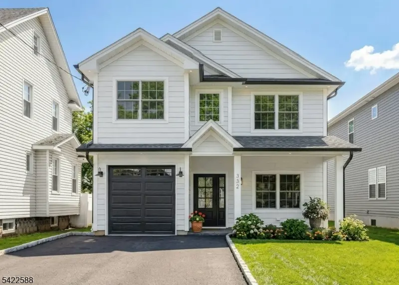 332 Pershing Ave, Roselle Park Boro, NJ 07204