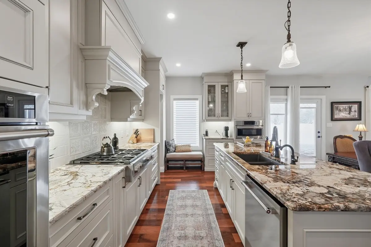 155 Marshall HTS, West Grey, ON N0G 1R0