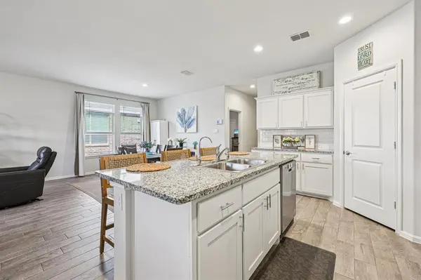 8629 Angel Gardens Drive, Fort Worth, TX 76179