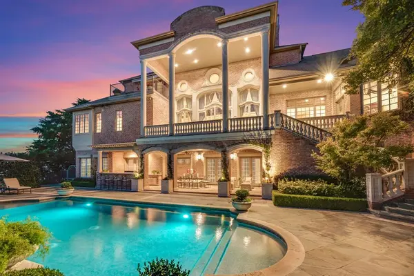 3004 W Shadow Drive, Arlington, TX 76006