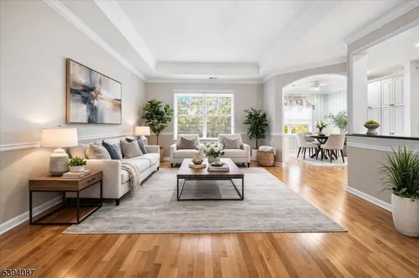 89 Ridgeview Ln, Mount Arlington Boro, NJ 07856