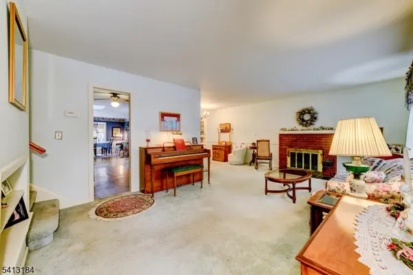 30 Perrin Dr, Wayne Twp., NJ 07470