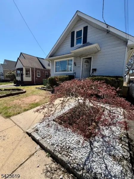 206 Amsterdam Ave, Roselle Boro, NJ 07203