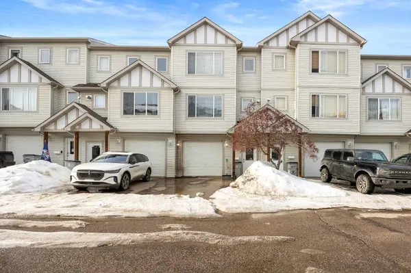 240 Laffont WAY #37, Fort Mcmurray, AB T9K 2W2