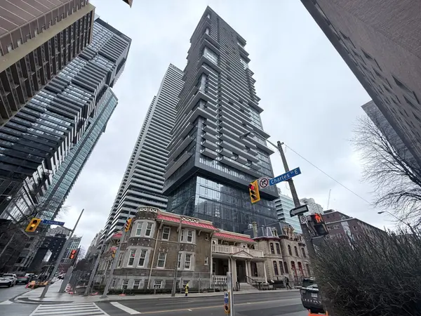 634 Church ST #2702, Toronto C08, ON M4Y 0G9