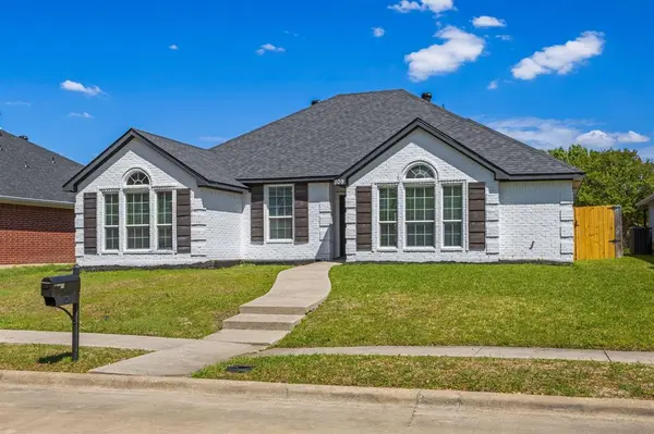 709 Flagstone Way, Wylie, TX 75098