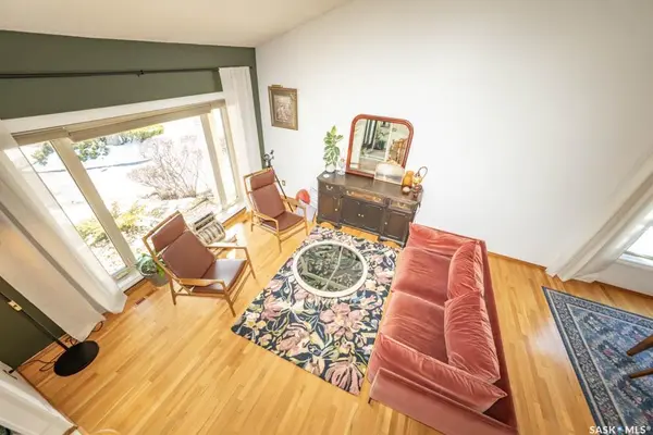 715 Emerald BAY, Saskatoon, SK S7J 4E3