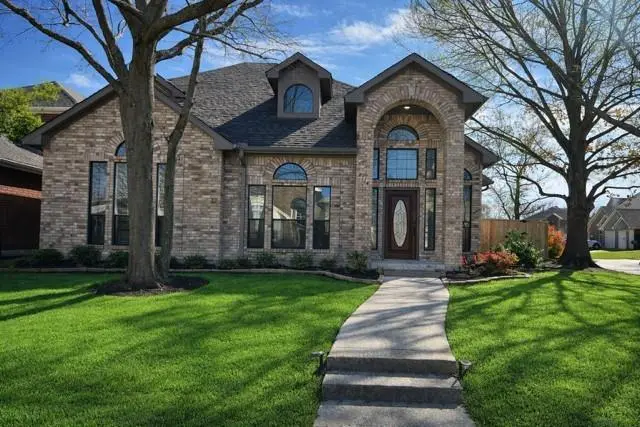 8714 Bayshore Lane, Rowlett, TX 75088