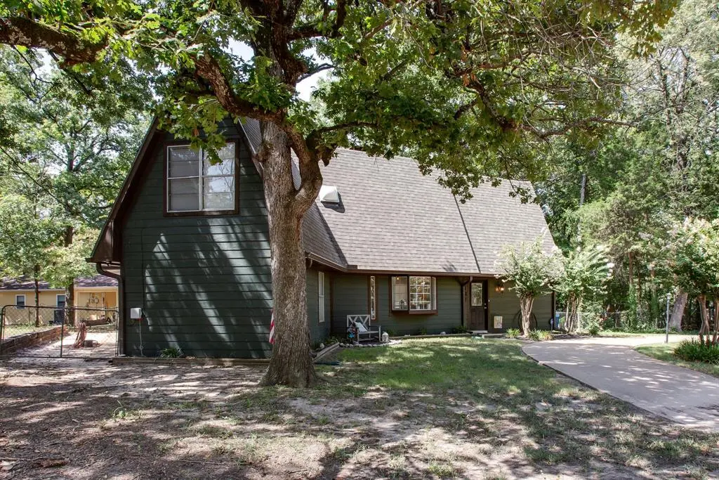 137 Oak Haven Drive, Gun Barrel City, TX 75156