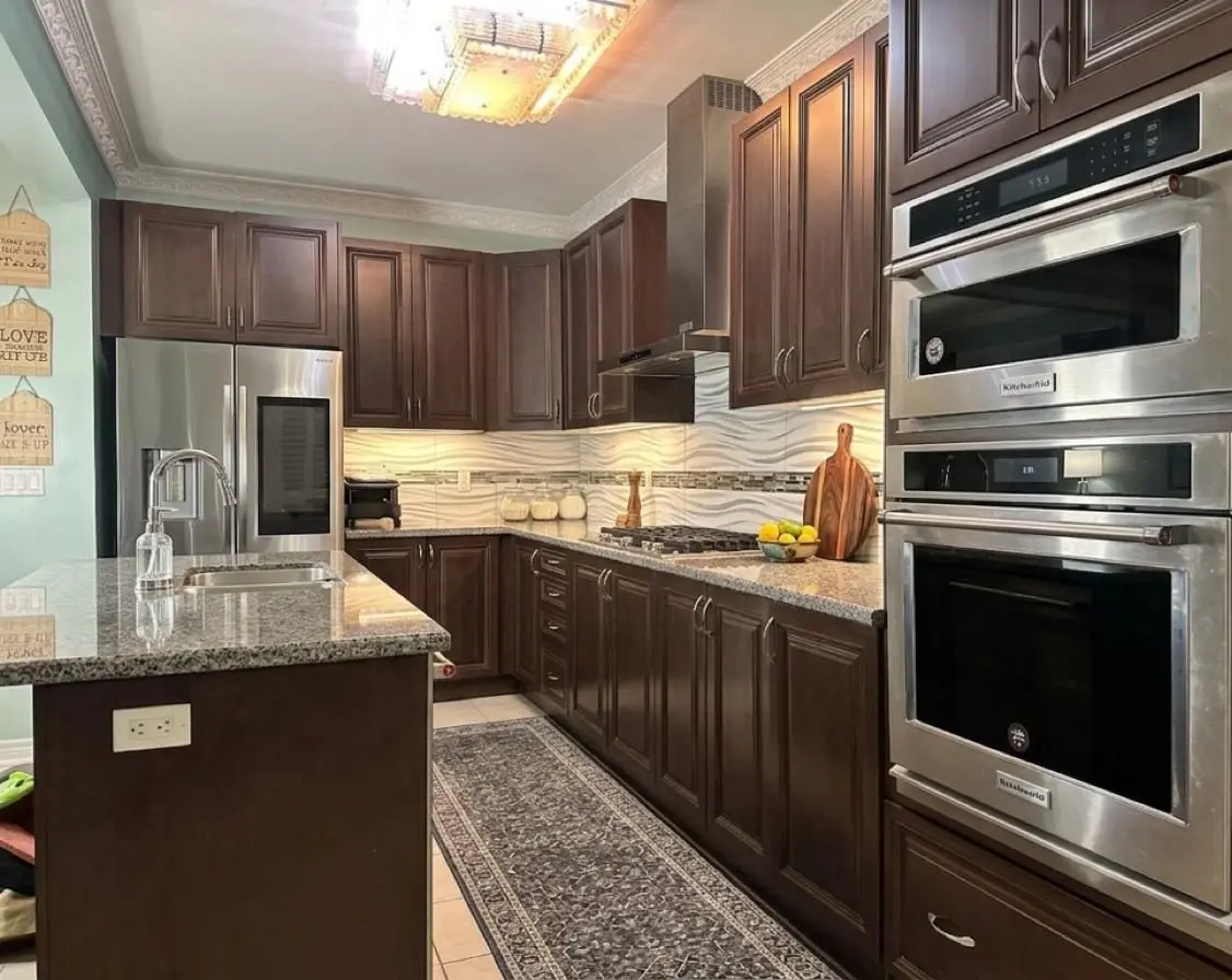 118 Bridlewood BLVD, Whitby, ON L1R 0N2