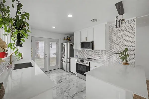 5409 Sun Valley Drive, Fort Worth, TX 76119