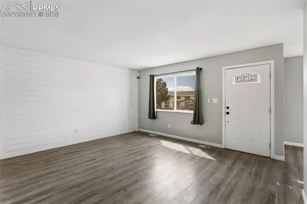 2149 Whitewood DR, Colorado Springs, CO 80910