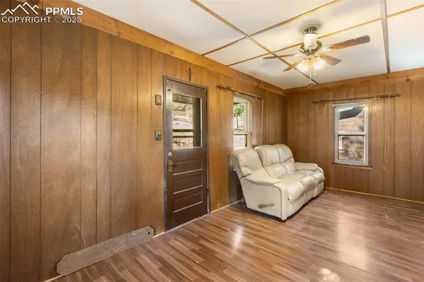 6885 Colorado ST, Green Mountain Falls, CO 80819