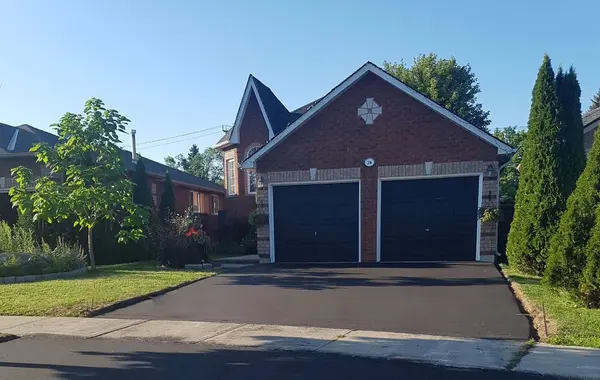 28 Hewitt PL, Barrie, ON L4M 7B3