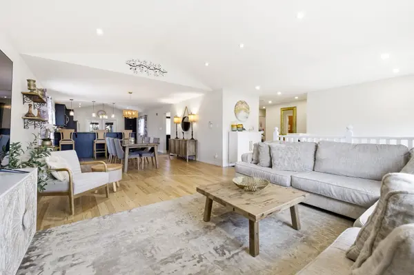 40 Mcgill DR, Kawartha Lakes, ON L0B 1K0