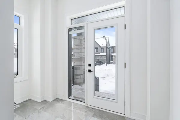 43 Henshaw DR, Erin, ON N0B 1T0