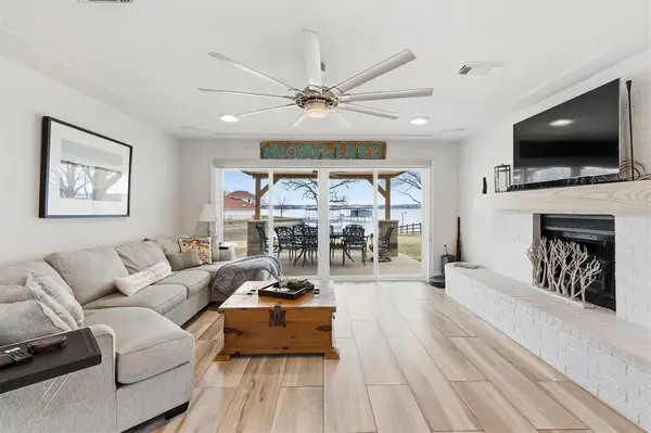 11160 Stanfield Road, Azle, TX 76020