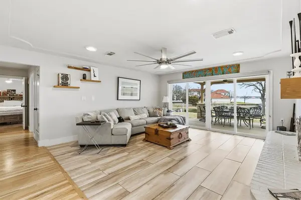 11160 Stanfield Road, Azle, TX 76020