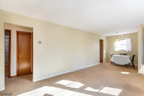 144 Redwood Ave, Wayne Twp., NJ 07470