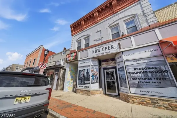 373 Bloomfield Ave, Caldwell Boro Twp., NJ 07006