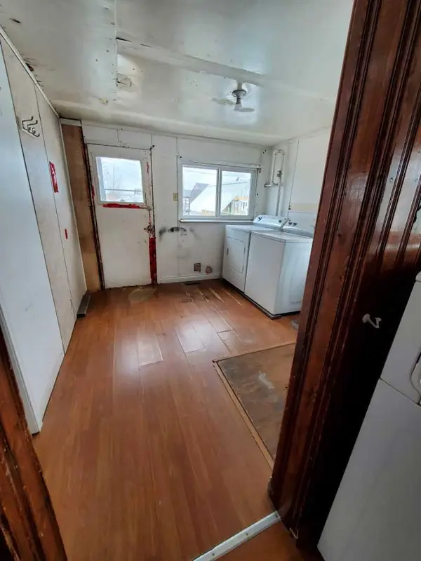 531 65 ST, Edson, AB T7E 1M2