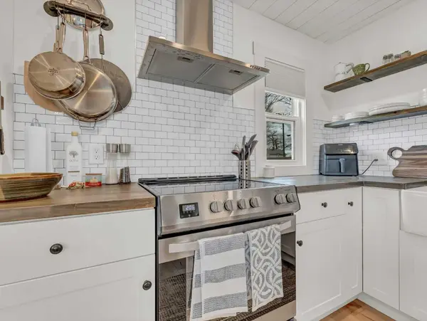 167 12 ST SE, Medicine Hat, AB T1A 1V1