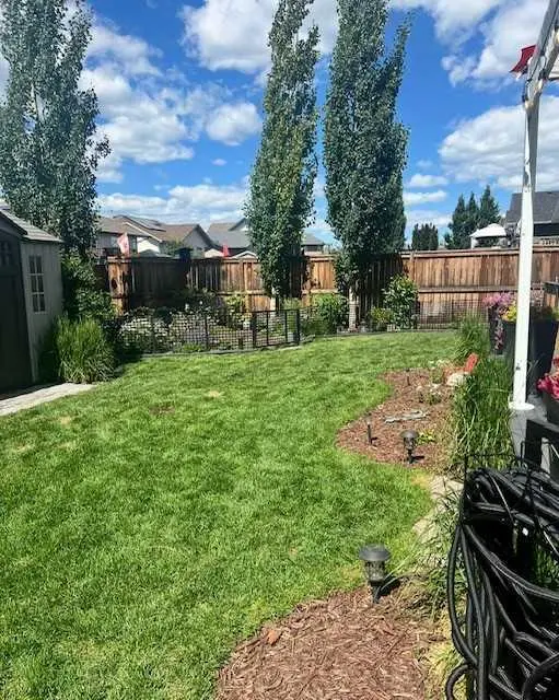 68 Garden RD, Lacombe, AB T4L 2P1