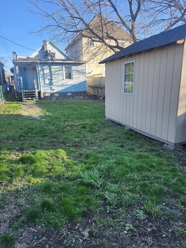 436 Elliott ST W, Windsor, ON N9A 5Z2